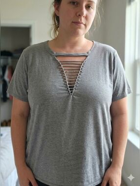 Homegirl Society Gray Ladder Cutout V-Neck Top 1X